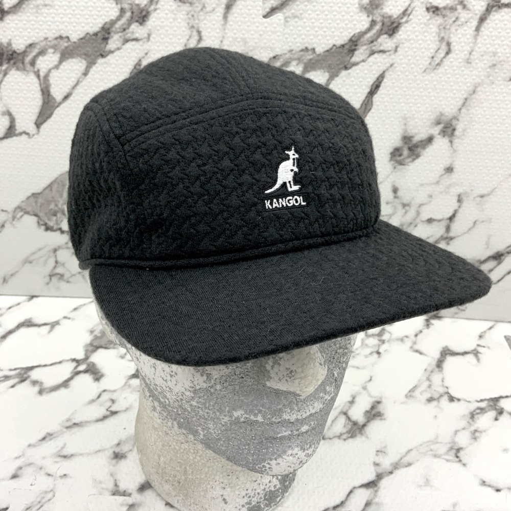 Men’s Black Embossed 5 Panel Cap NWT